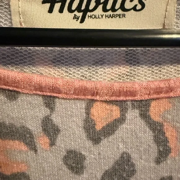 🐆 **Haptics by Holly Harper Colorblock Leopard & Stripe Top – Size S** 🐆 - Picture 5 of 6